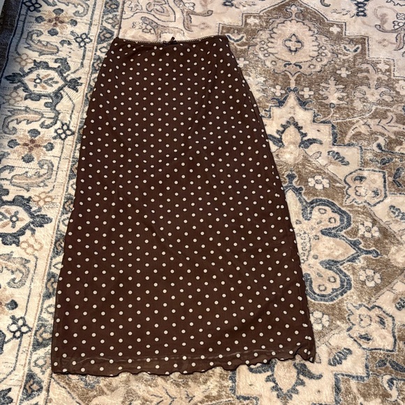 Elegant Asymmetrical Brown Polka Dot Skirt - Picture 3 of 7